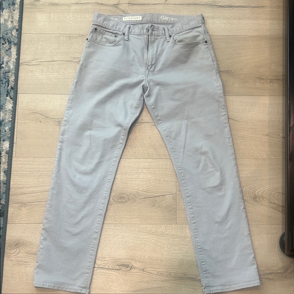 GAP Men's Straight Jeans in Light Gray 32/32